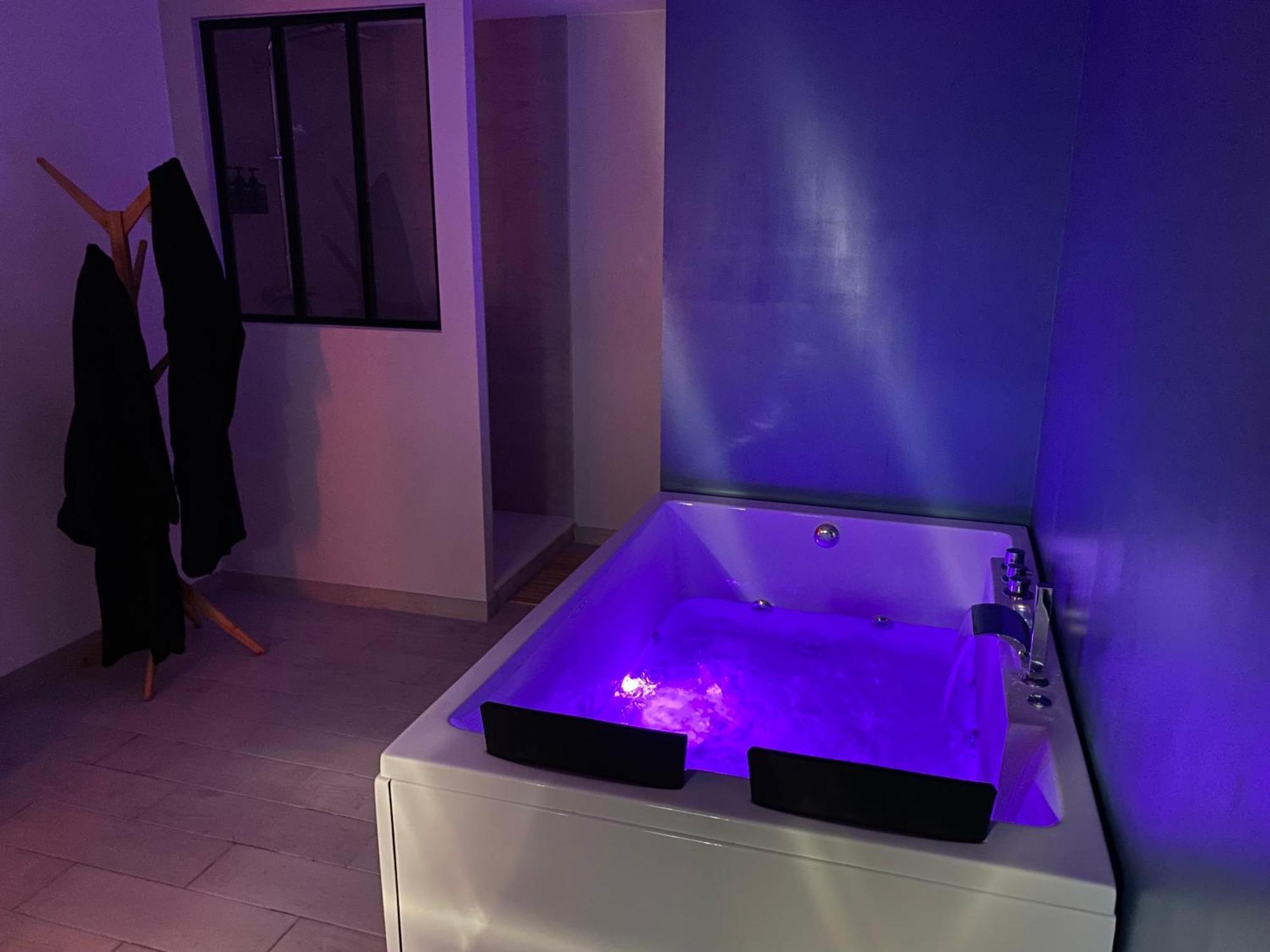 Detente Et Spa Pour Se Ressourcer Bullion Dış mekan fotoğraf